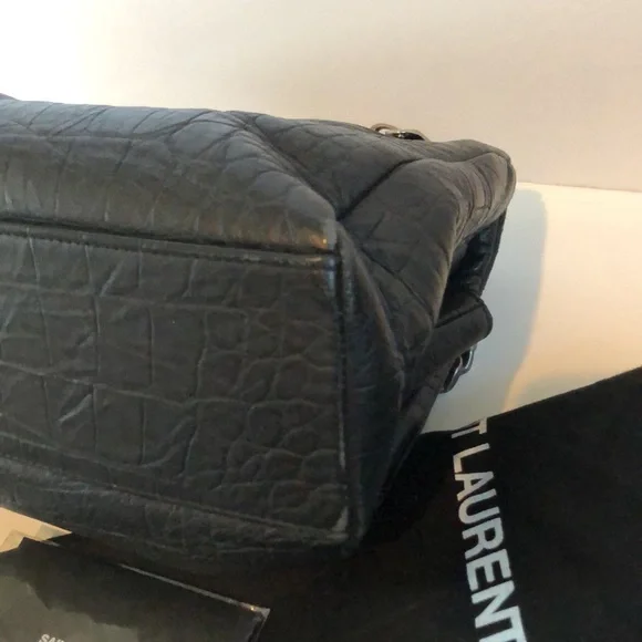 🤍TIMELESS Beautiful YSL Bag🤍 - Picture 10 of 16